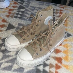 Suede Converse High-Tops
